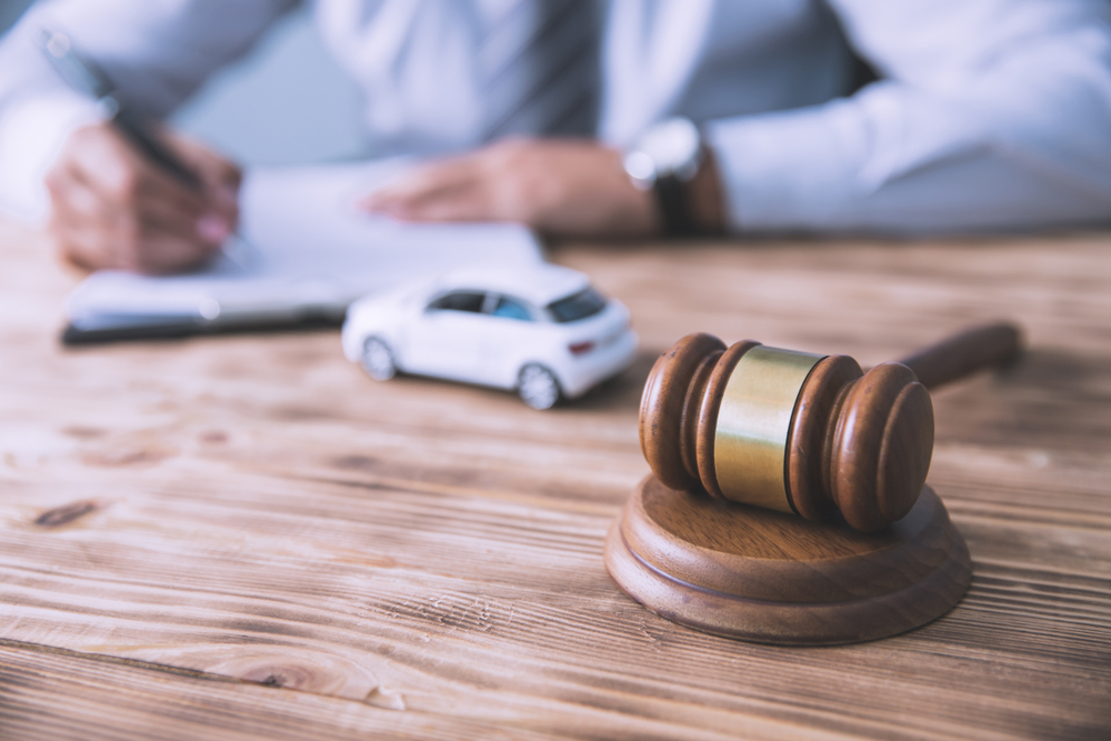 Should I Get a Lawyer For a Car Accident?